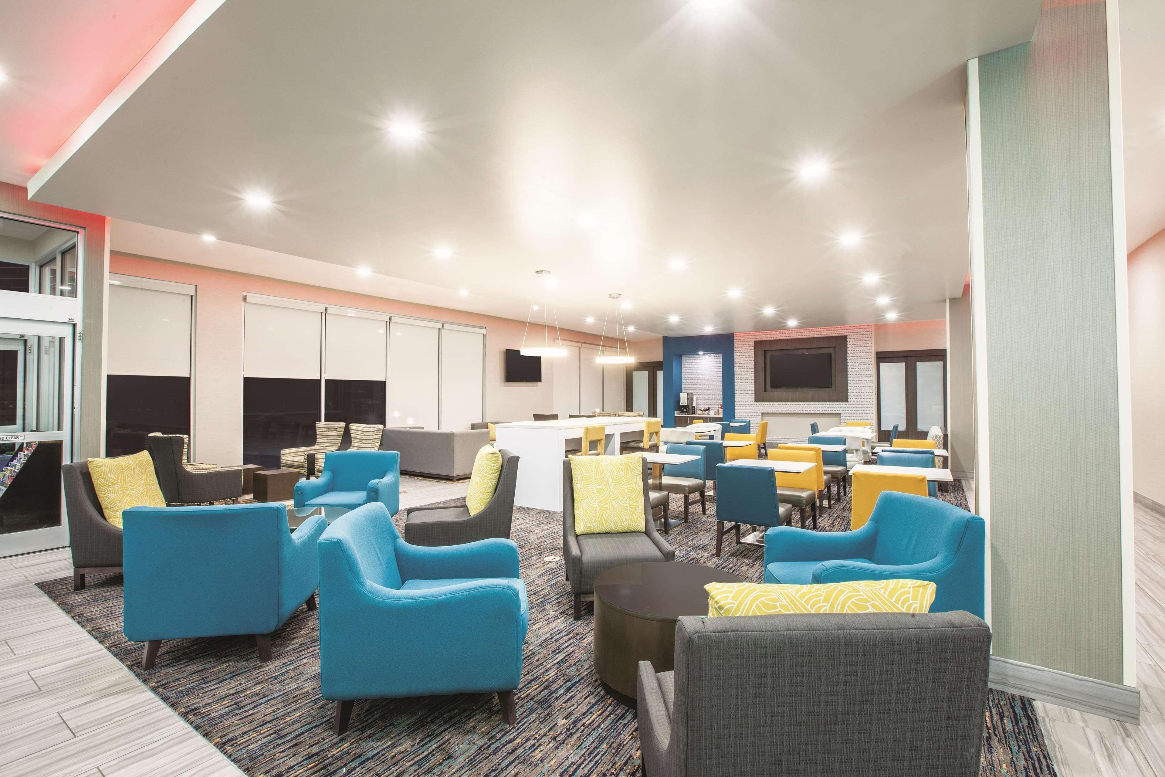 Hotel La Quinta By Wyndham Tulsa Broken Arrow Zewnętrze zdjęcie